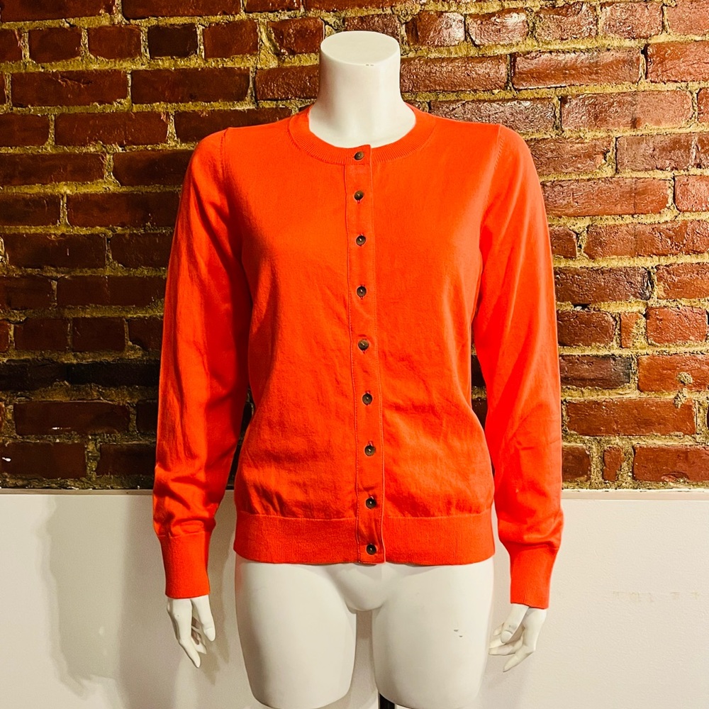 Women’s Boden orange button down blouse.